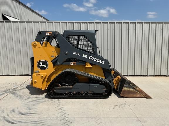 Image of John Deere 317G equipment image 3