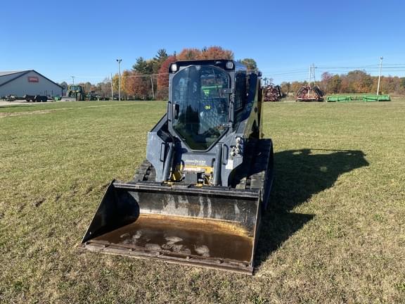 Image of John Deere 317G equipment image 1