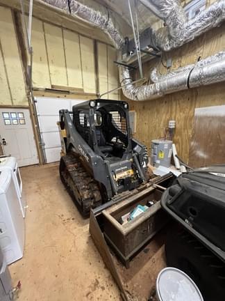 Image of John Deere 317G equipment image 2