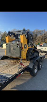 Image of John Deere 317G equipment image 3