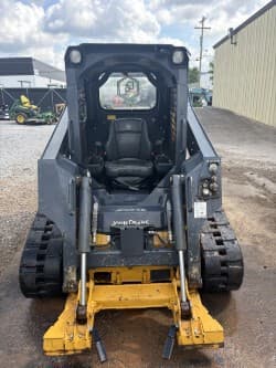 Image of John Deere 317G equipment image 1