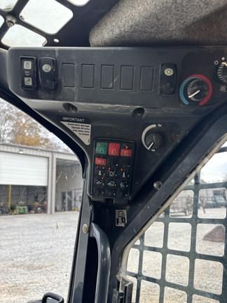 Image of John Deere 317G equipment image 4