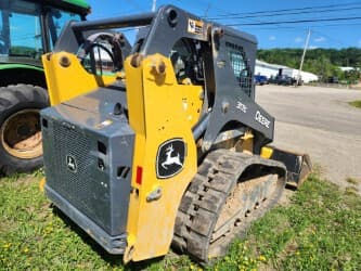 Image of John Deere 317G equipment image 4