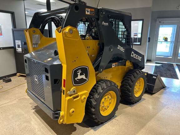 Image of John Deere 318G equipment image 4