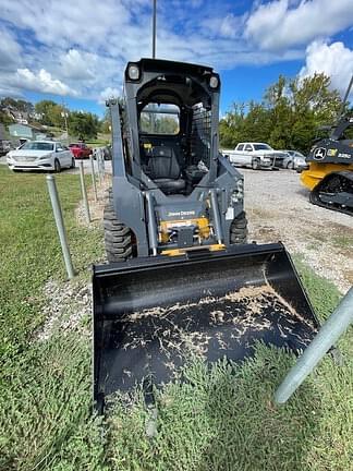 Image of John Deere 318G equipment image 3