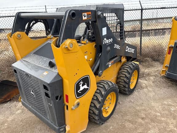 Image of John Deere 318G equipment image 4