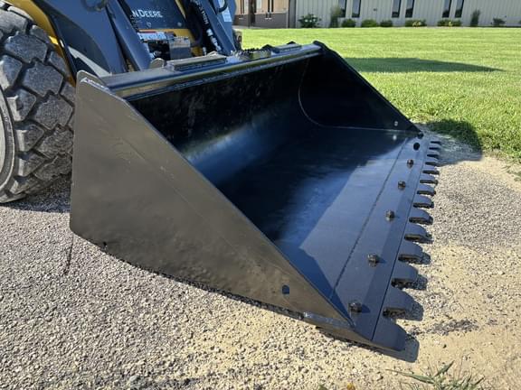 Image of John Deere 318G equipment image 1