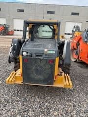 Image of John Deere 320G equipment image 3
