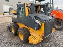 Image of John Deere 320G equipment image 2
