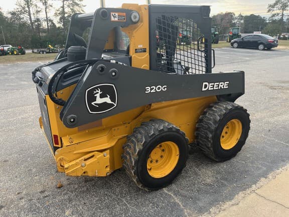 Image of John Deere 320G equipment image 2