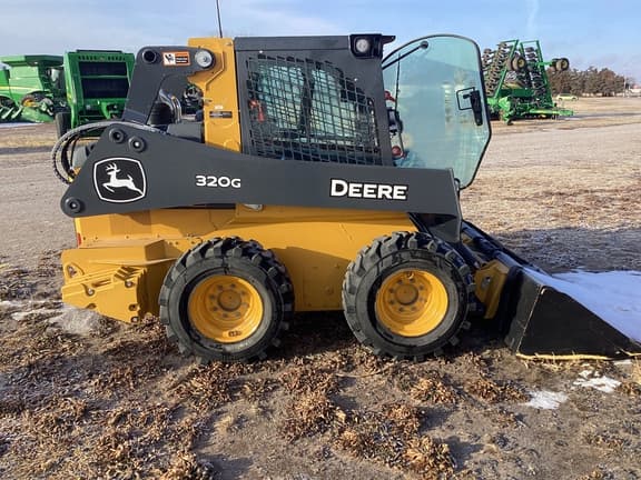 Image of John Deere 320G equipment image 4