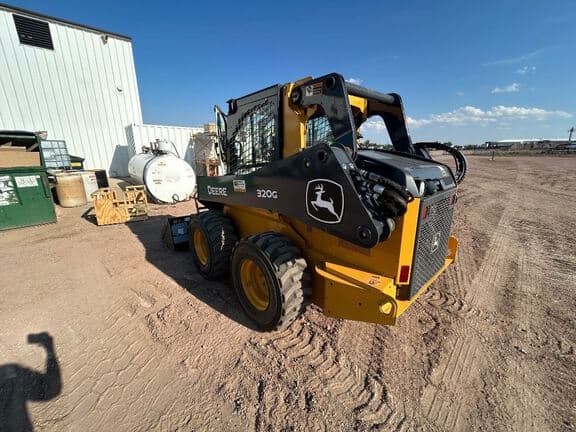 Image of John Deere 320G equipment image 2