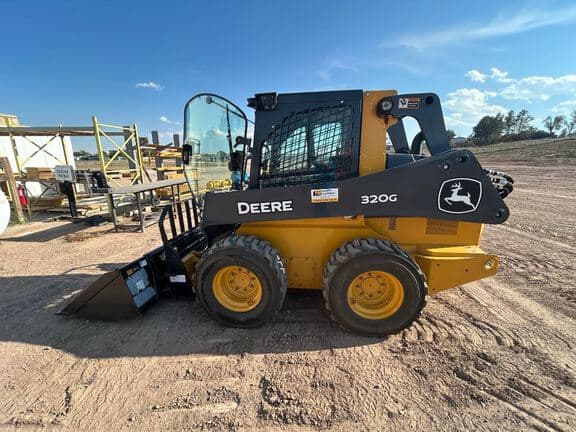Image of John Deere 320G equipment image 1