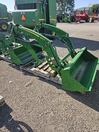 Image of John Deere 320R Primary image