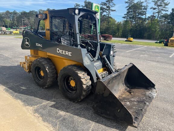 Image of John Deere 324G equipment image 3