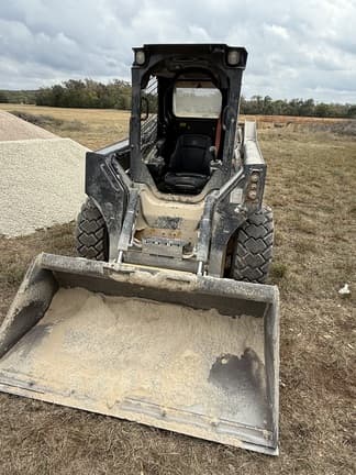 Image of John Deere 324G equipment image 2