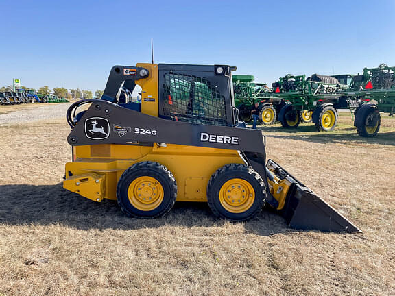 Image of John Deere 324G equipment image 3