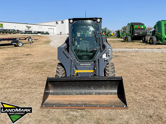 Image of John Deere 324G equipment image 1