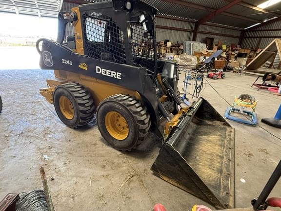 Image of John Deere 324G equipment image 2