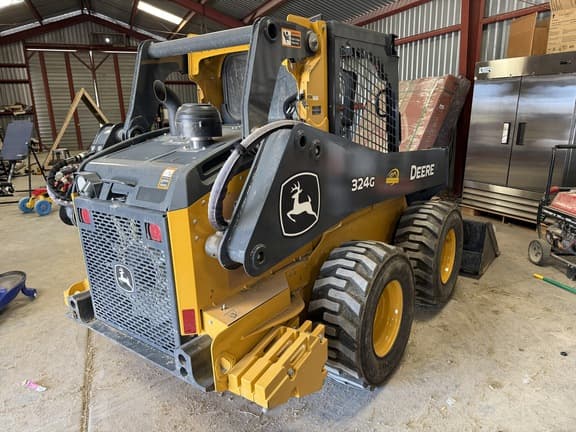 Image of John Deere 324G equipment image 4
