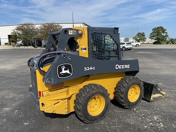 Image of John Deere 324G equipment image 2