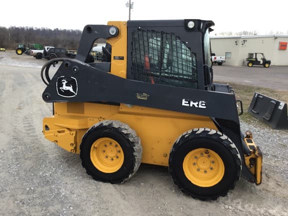 Image of John Deere 324G Primary image