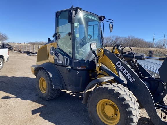 Image of John Deere 324L equipment image 3