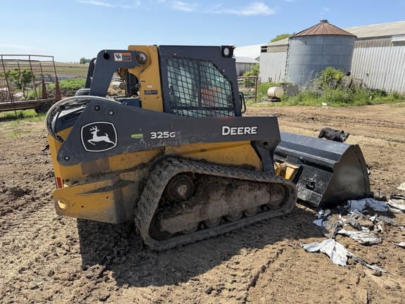 Image of John Deere 325G equipment image 3