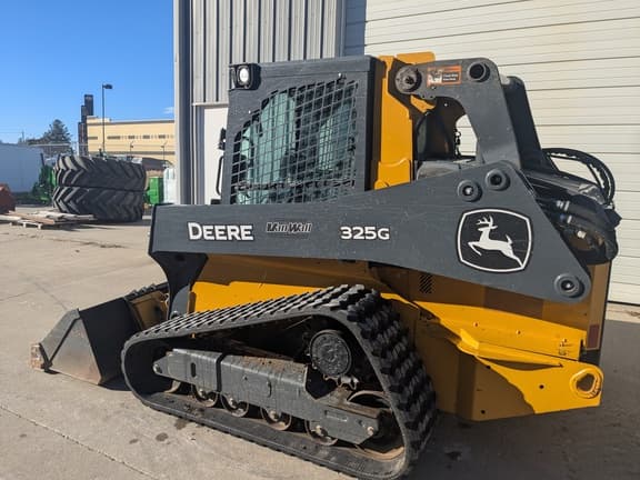 Image of John Deere 325G equipment image 4