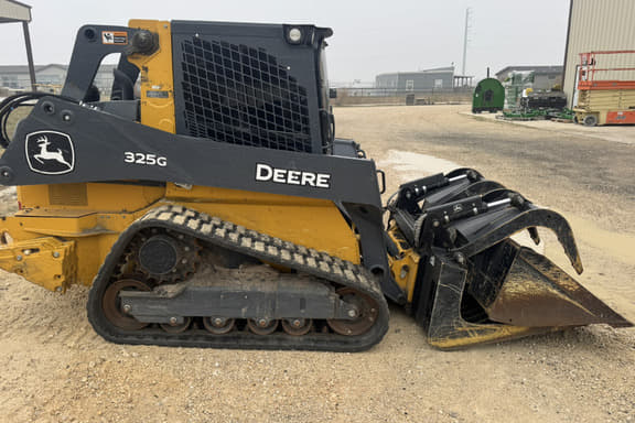 Image of John Deere 325G equipment image 2
