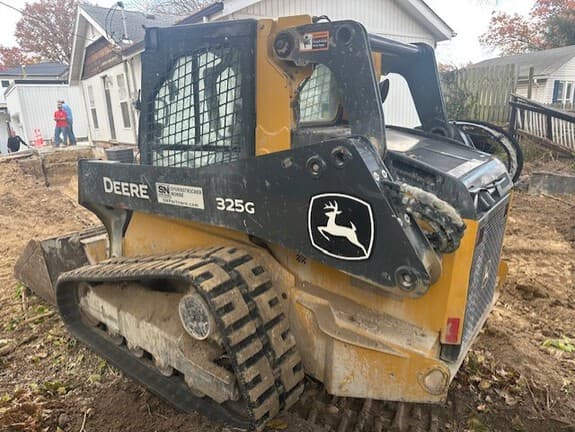 Image of John Deere 325G equipment image 4