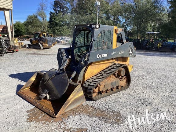 Image of John Deere 325G equipment image 3