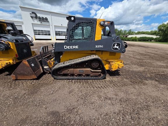 Image of John Deere 325G equipment image 3