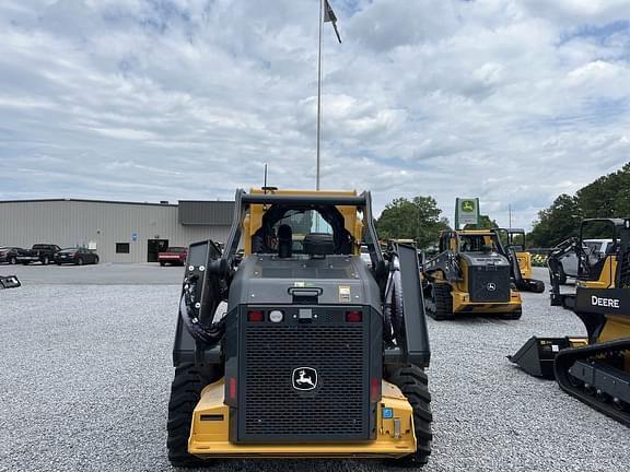 Image of John Deere 330G equipment image 1