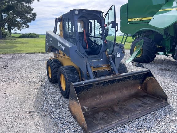 Image of John Deere 330G equipment image 1