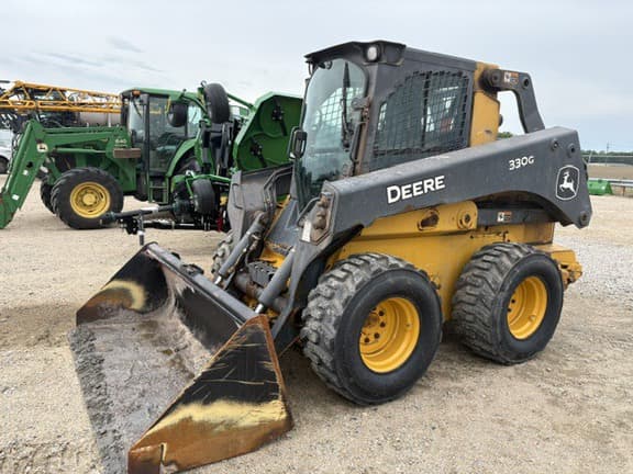 Image of John Deere 330G equipment image 1
