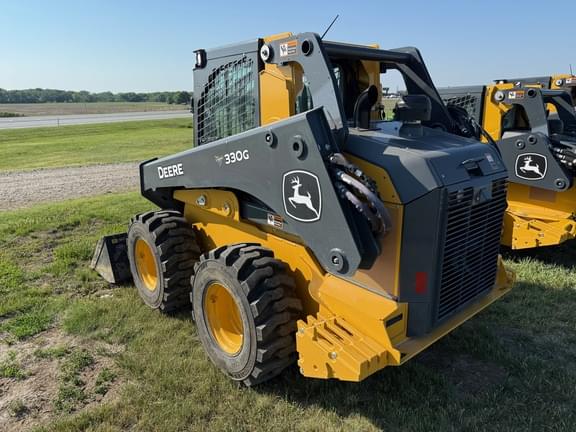 Image of John Deere 330G equipment image 4