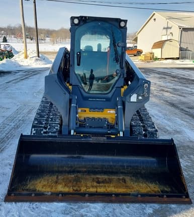 Image of John Deere 331G equipment image 4