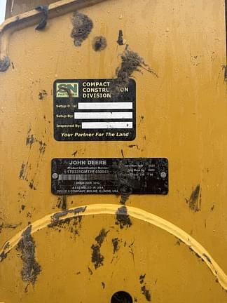 Image of John Deere 331G equipment image 2