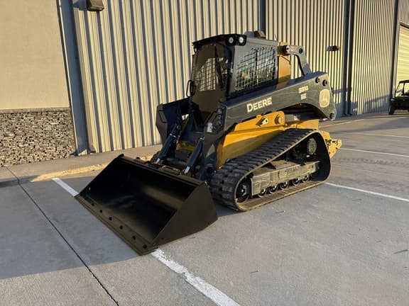 Image of John Deere 331G equipment image 4