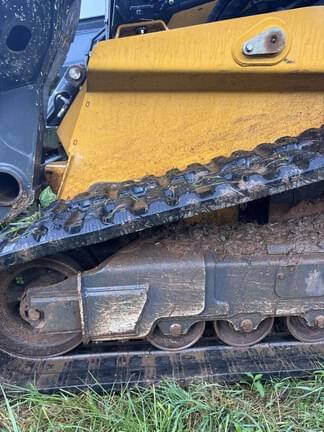 Image of John Deere 331G equipment image 3