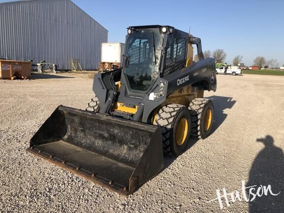 Image of John Deere 332G equipment image 1