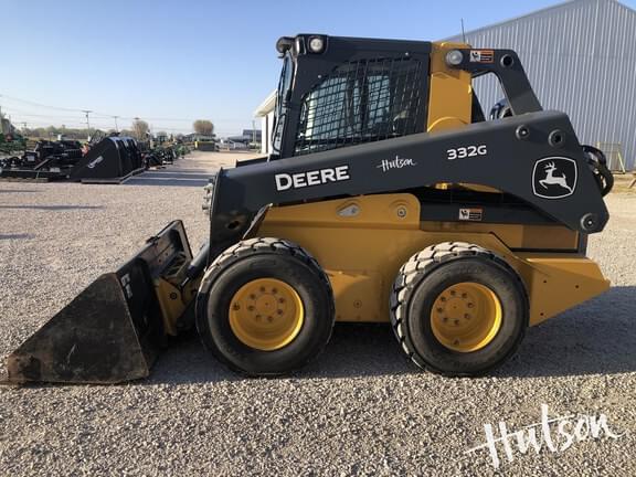 Image of John Deere 332G equipment image 2