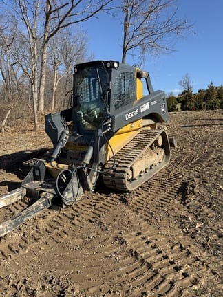 2023 John Deere 333G Equipment Image0