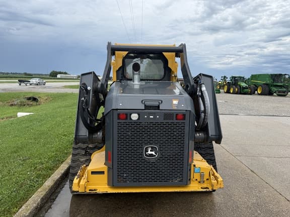 Image of John Deere 333G equipment image 2