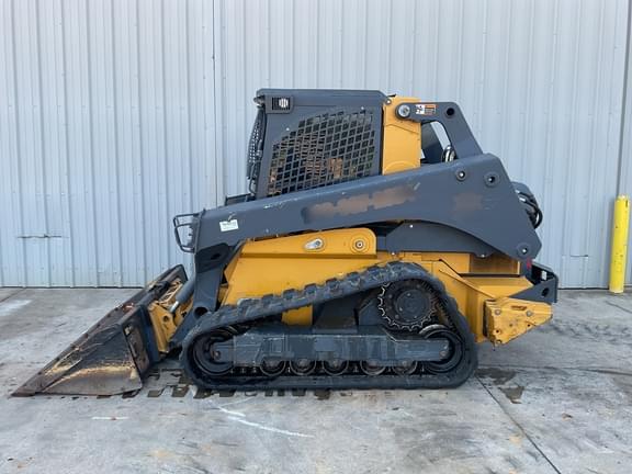 Image of John Deere 333G Primary image