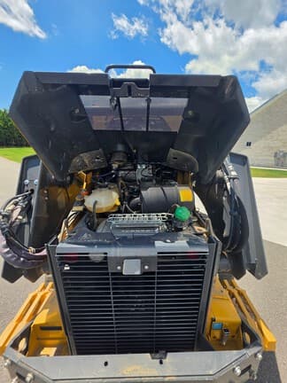 Image of John Deere 333G equipment image 2