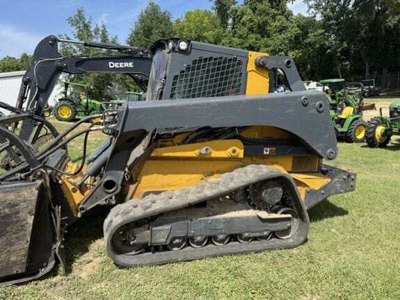 2023 John Deere 333G Equipment Image0