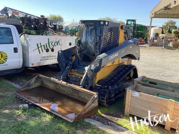 Image of John Deere 333G equipment image 1
