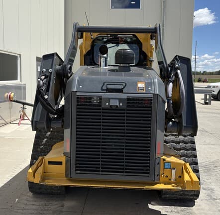 Image of John Deere 333G equipment image 3